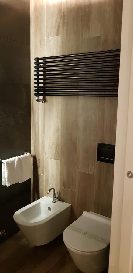 Bed Milano Linate Hotel Exterior foto